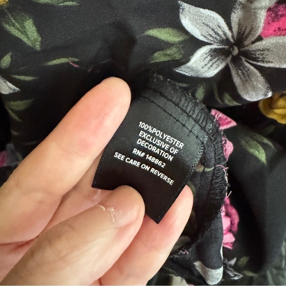 Torrid Black Tank Top with Pink and Yellow Floral Pattern Size 4/4X - Picture 9 of 10